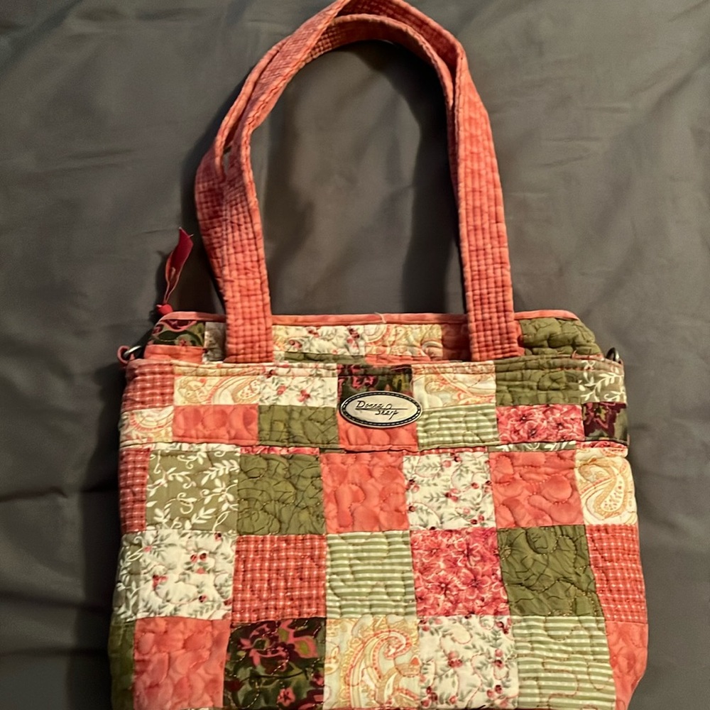 Donna Sharp quilted handbag